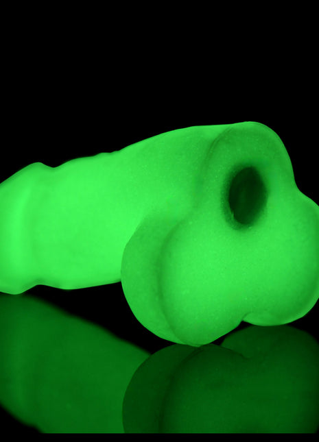 Big Ballers Glow-In-The-Dark Magnetic Snap-On Peckers