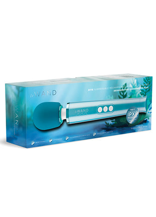 Le Wand Dive Submersible & Rechargeable Vibrating Massager